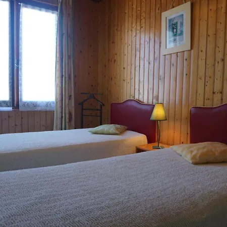 Maison De Plain-pied Avec Cour Privee, Proche De Luzeronde - Fr-1-224b-198 Holiday home